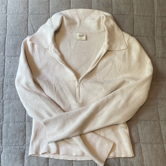 Abercrombie and Fitch quarter zip sweater. - Picture 2 of 3